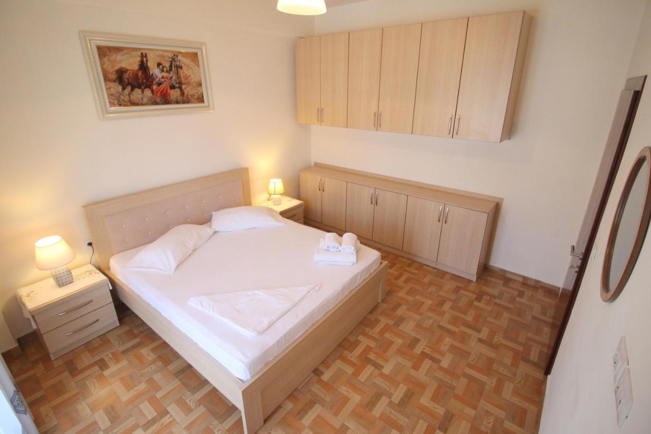 Doka Center Apartments Sarande Luaran gambar