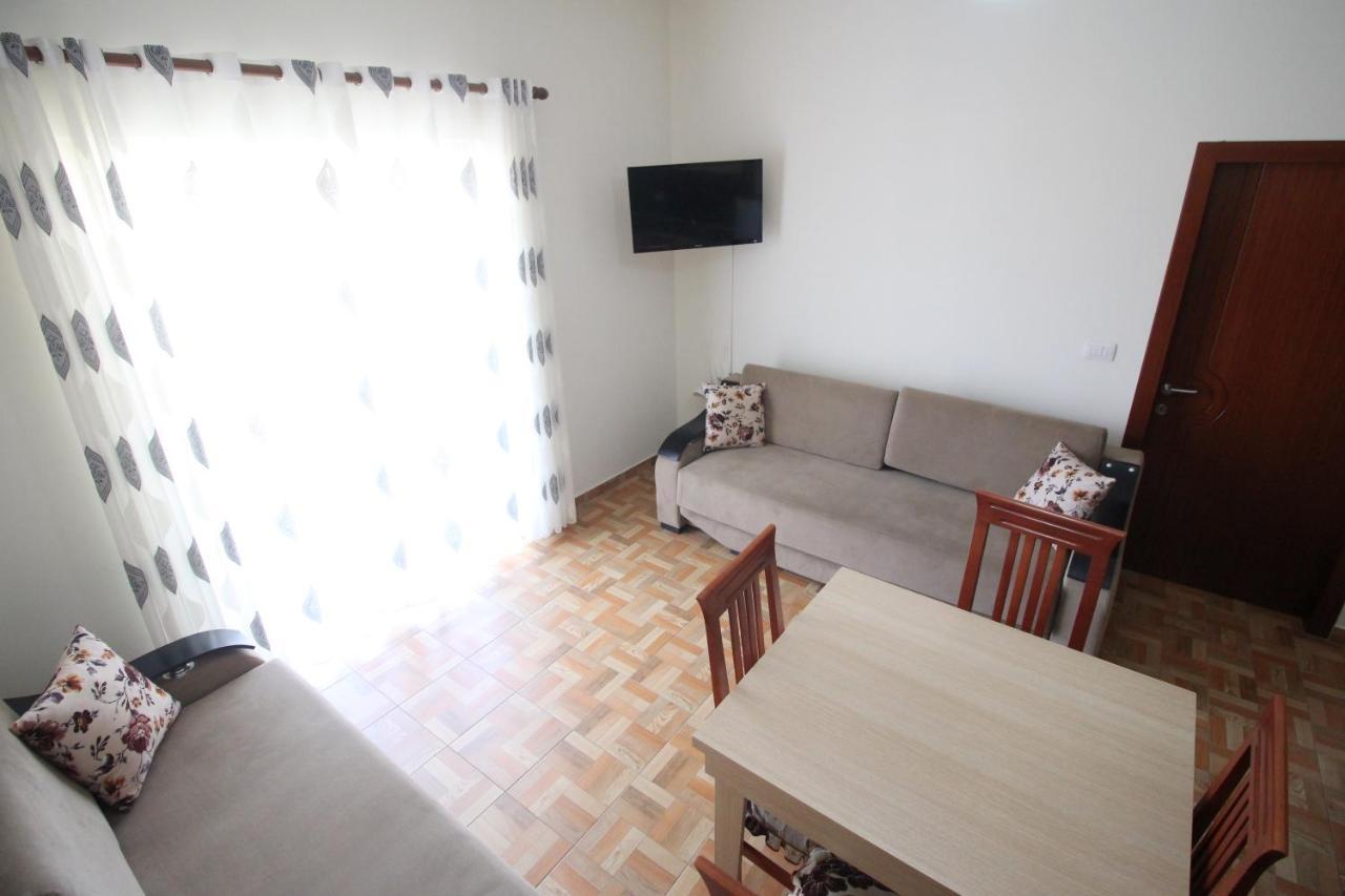 Doka Center Apartments Sarande Luaran gambar
