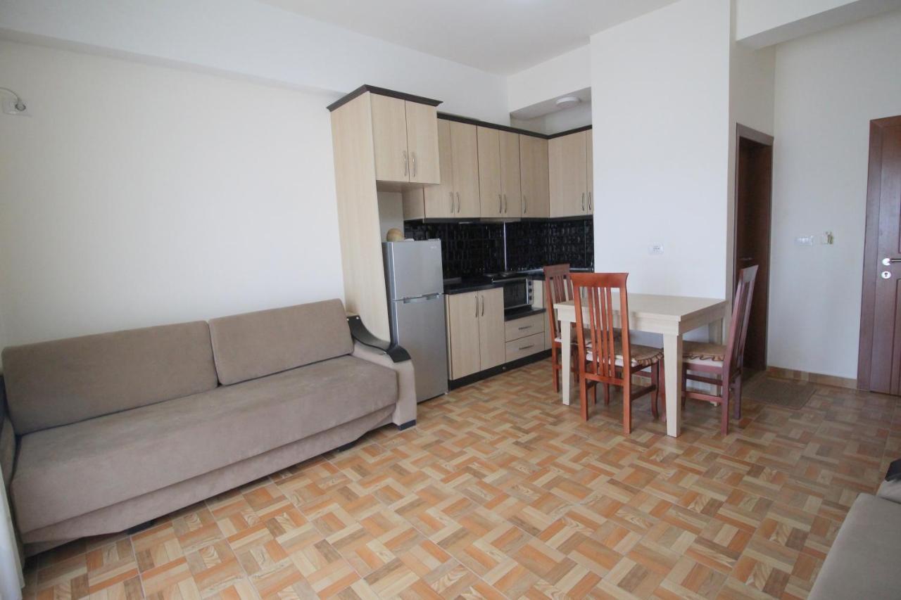 Doka Center Apartments Sarande Luaran gambar