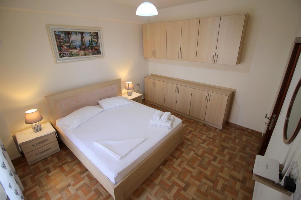Doka Center Apartments Sarande Luaran gambar