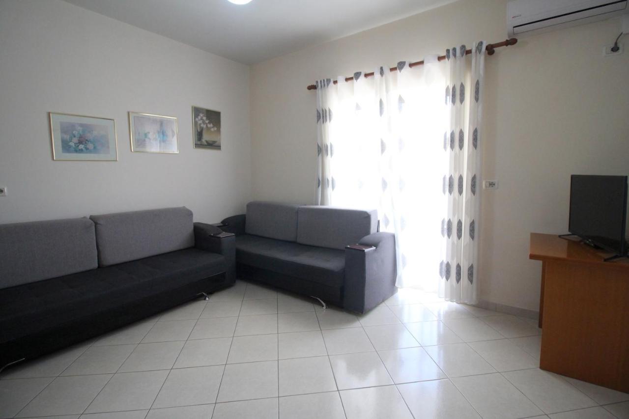Doka Center Apartments Sarande Luaran gambar