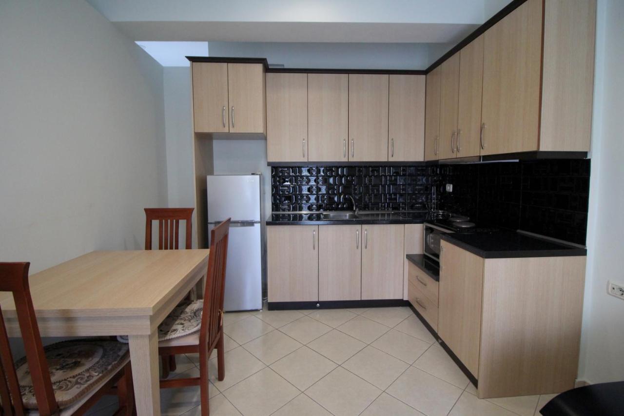 Doka Center Apartments Sarande Luaran gambar
