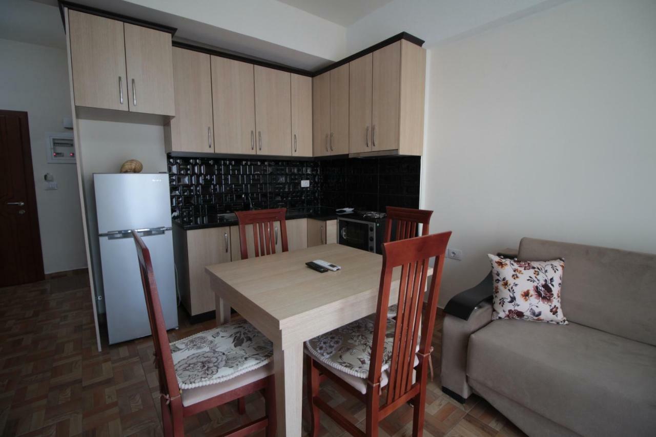 Doka Center Apartments Sarande Luaran gambar